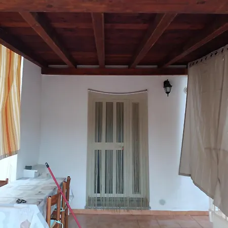 Ground Floor South 3 Min Walk From The Sea Apartment *