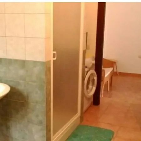 Ground Floor South 3 Min Walk From The Sea Apartment *